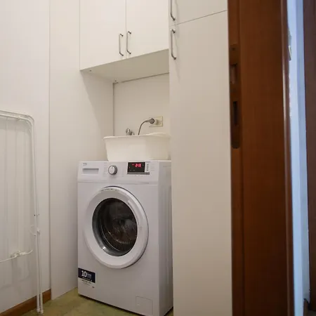 La Casa Di Carmen * تارفيسيو